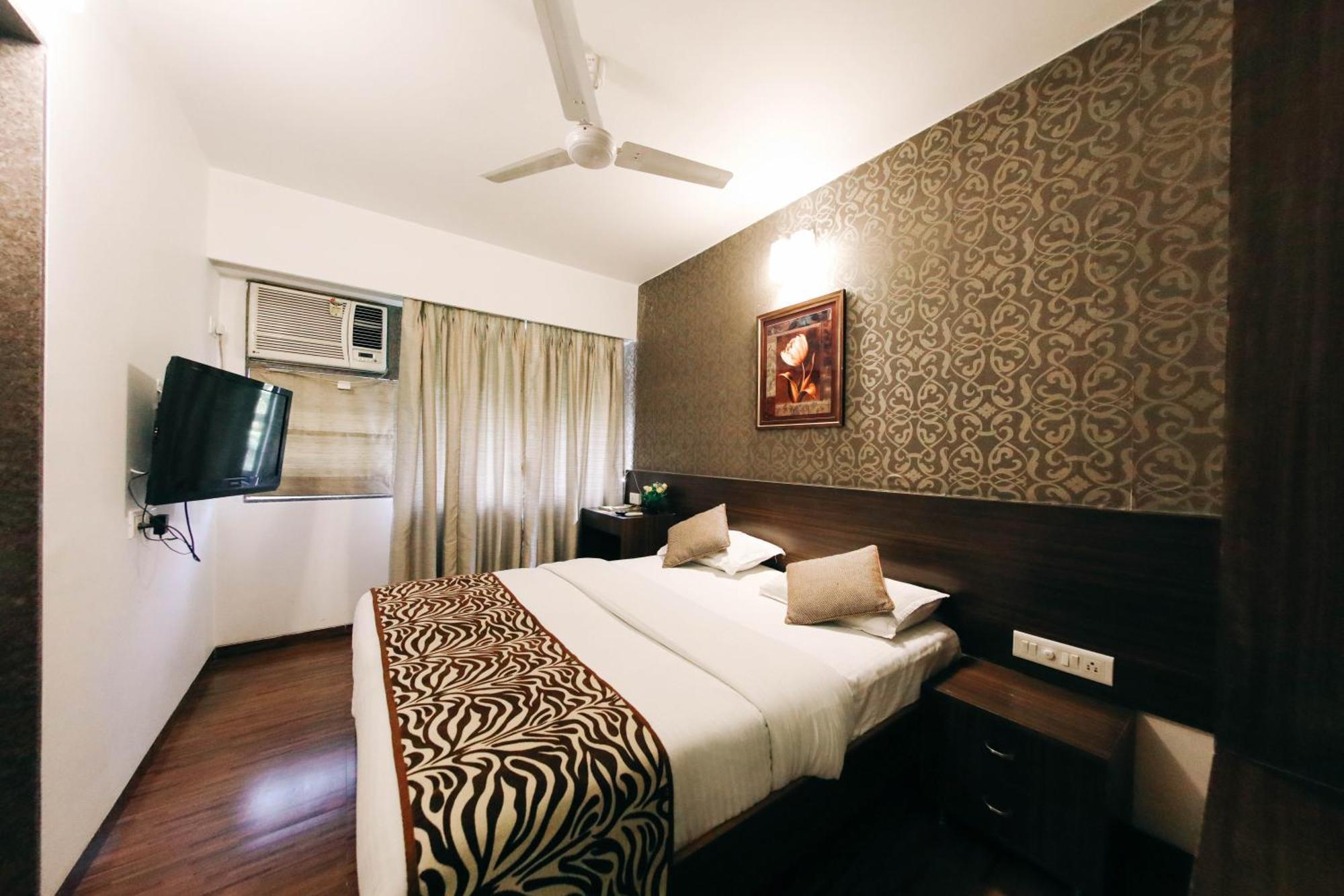 Hotel Maharana Inn Chembur มุมไบ ภายนอก รูปภาพ