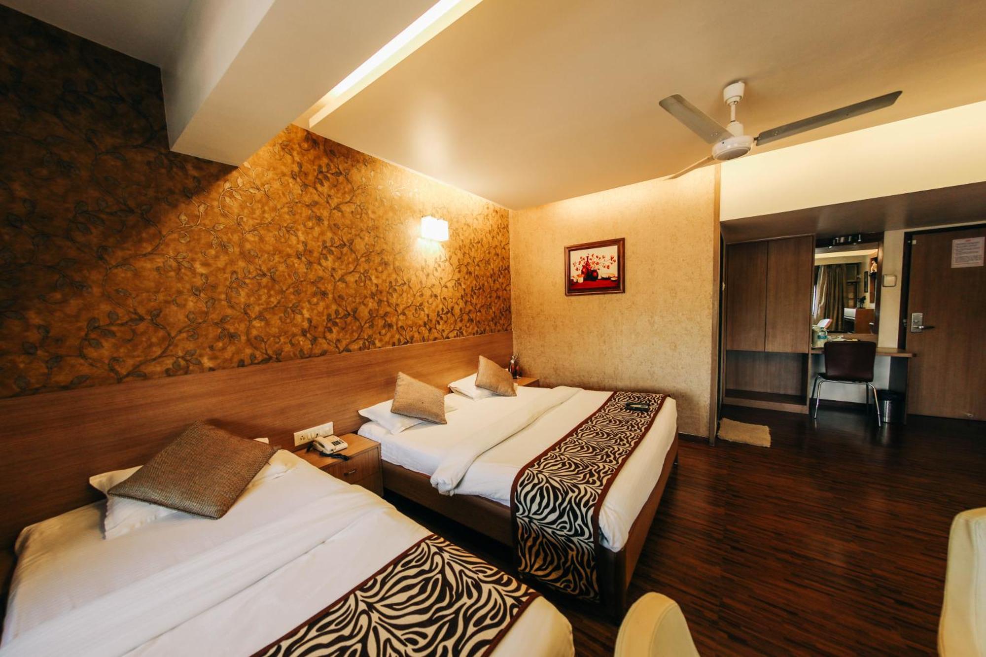 Hotel Maharana Inn Chembur มุมไบ ภายนอก รูปภาพ