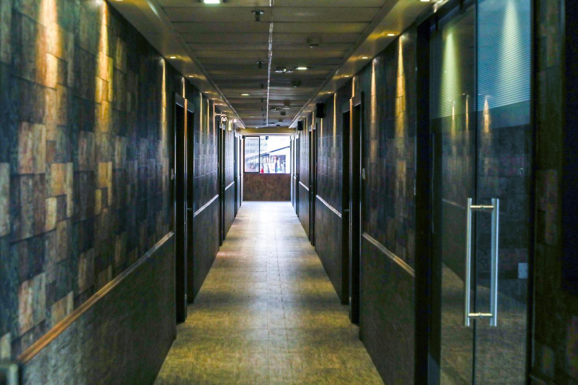 Hotel Maharana Inn Chembur มุมไบ ภายนอก รูปภาพ