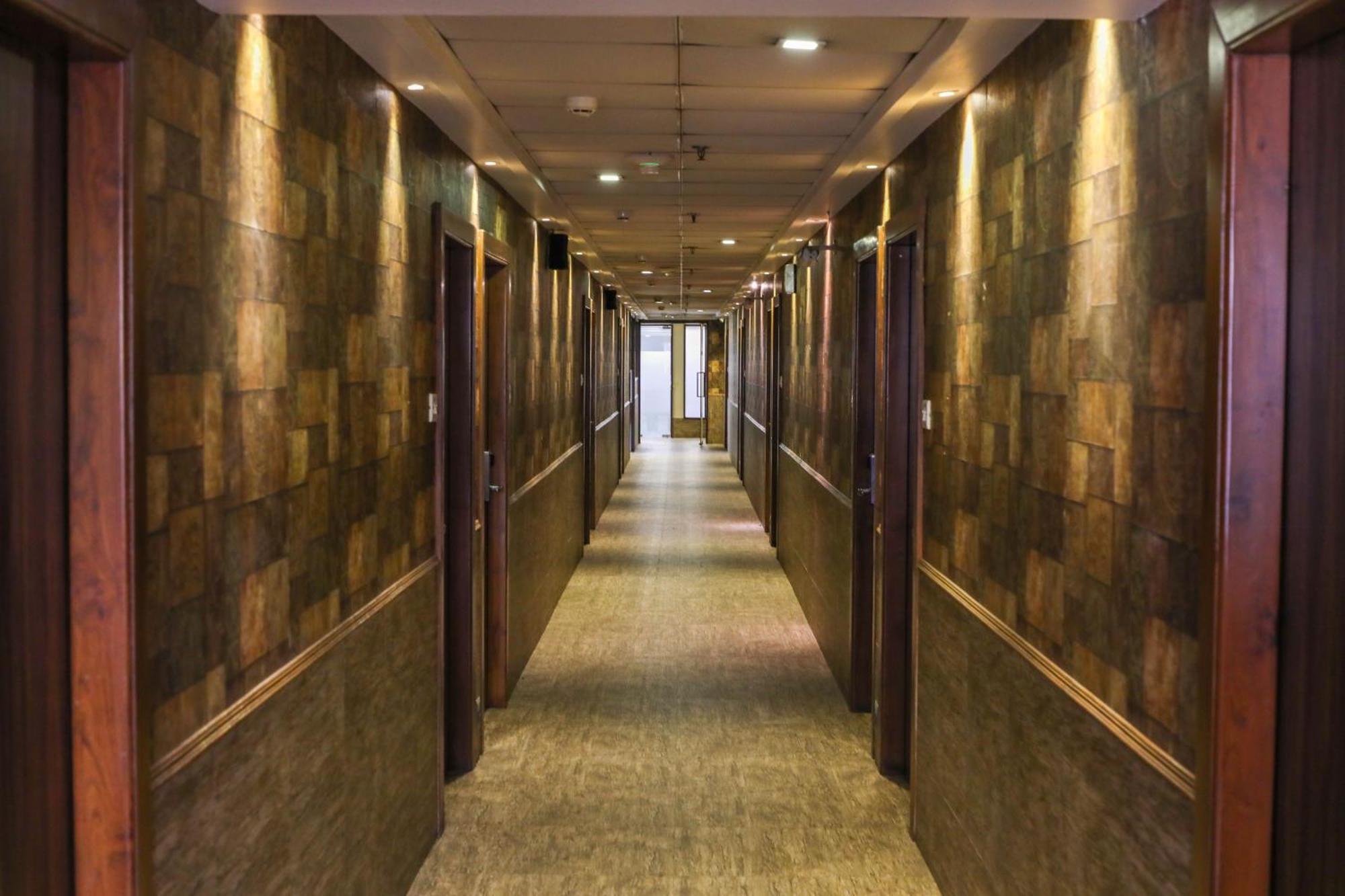 Hotel Maharana Inn Chembur มุมไบ ภายนอก รูปภาพ