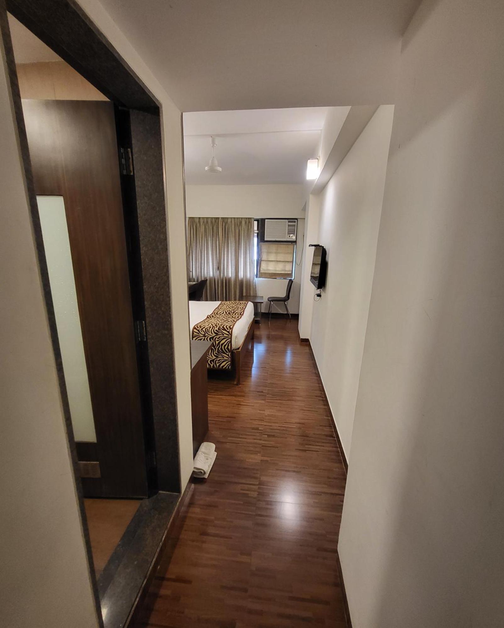 Hotel Maharana Inn Chembur มุมไบ ภายนอก รูปภาพ