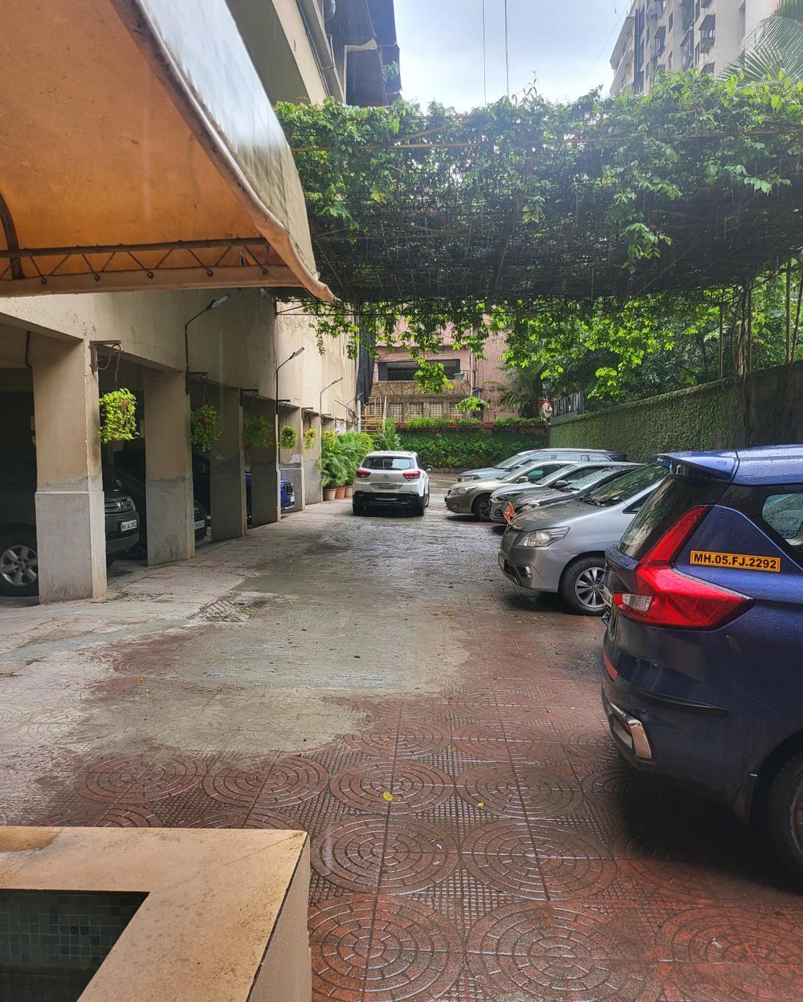 Hotel Maharana Inn Chembur มุมไบ ภายนอก รูปภาพ