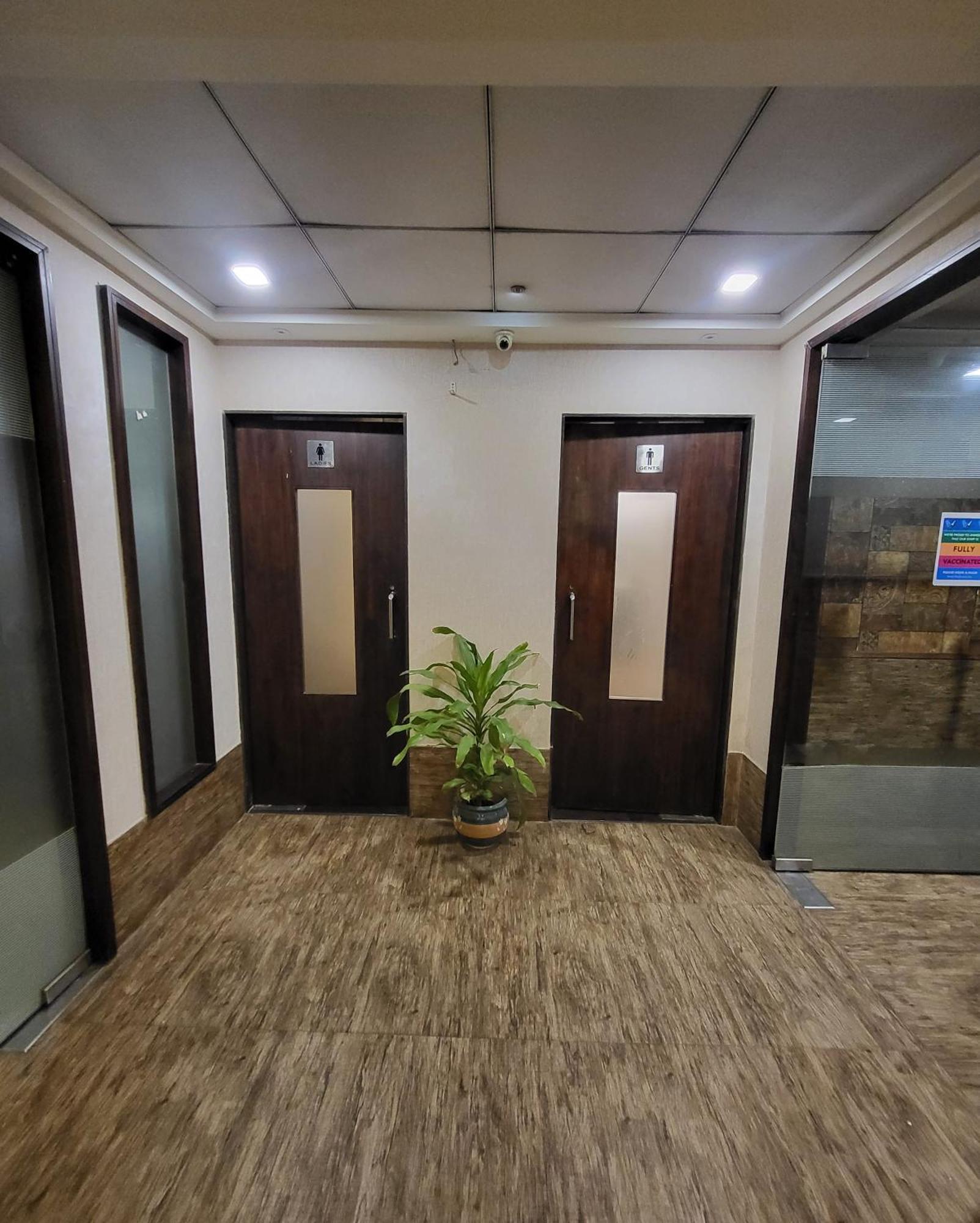 Hotel Maharana Inn Chembur มุมไบ ภายนอก รูปภาพ