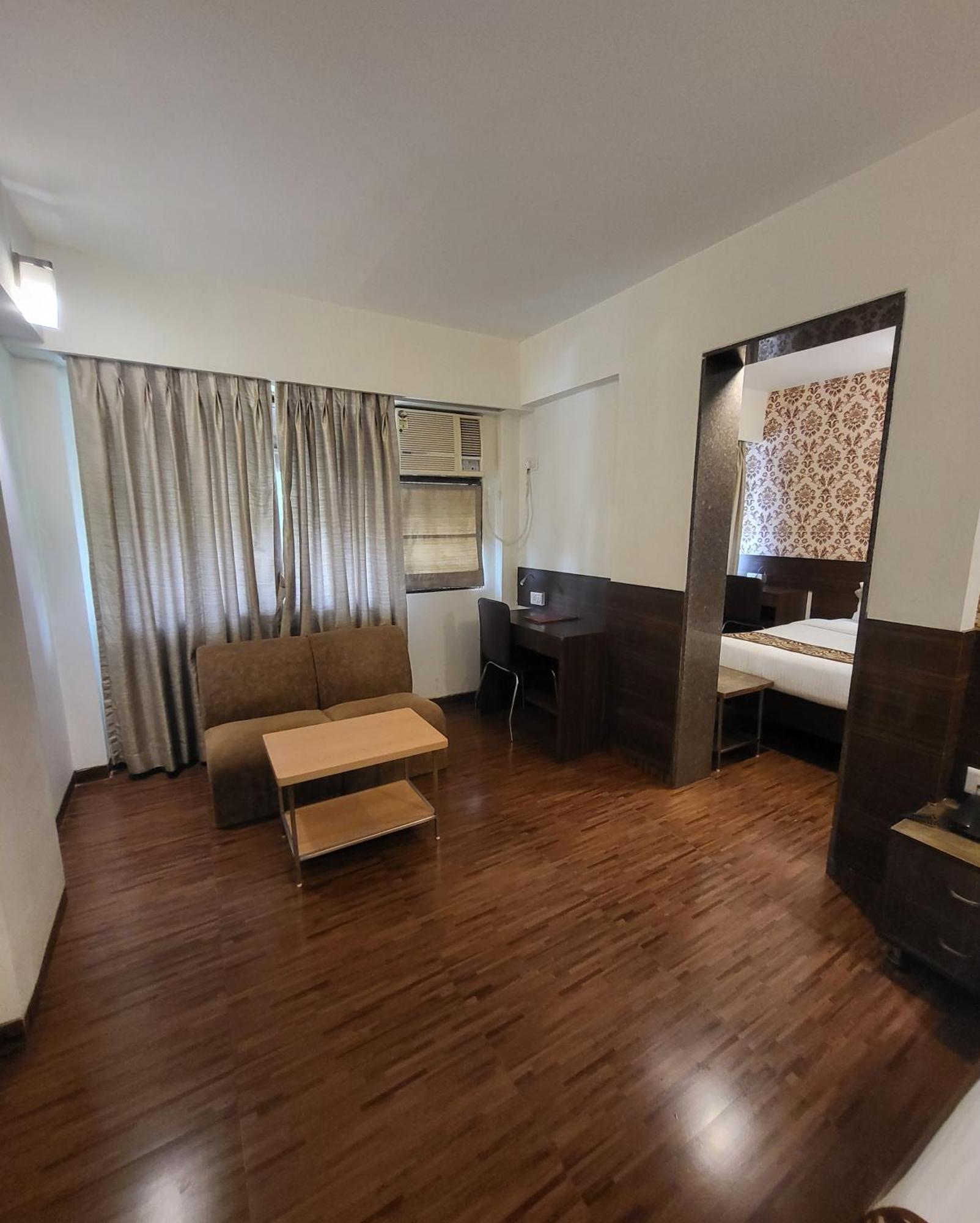 Hotel Maharana Inn Chembur มุมไบ ภายนอก รูปภาพ